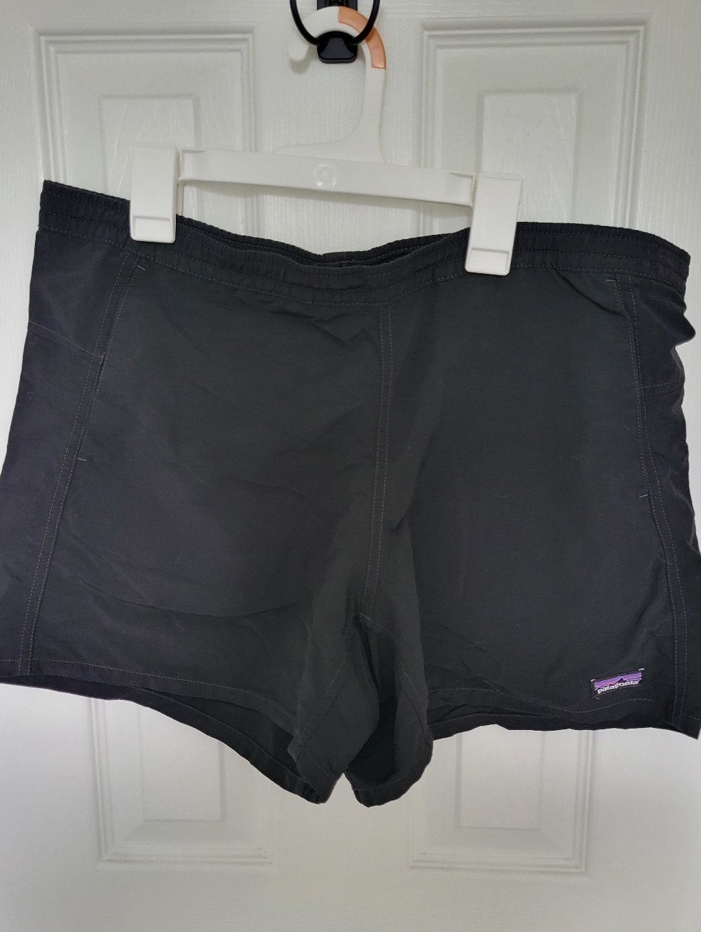 Women's Patagonia Baggies 5" size Small